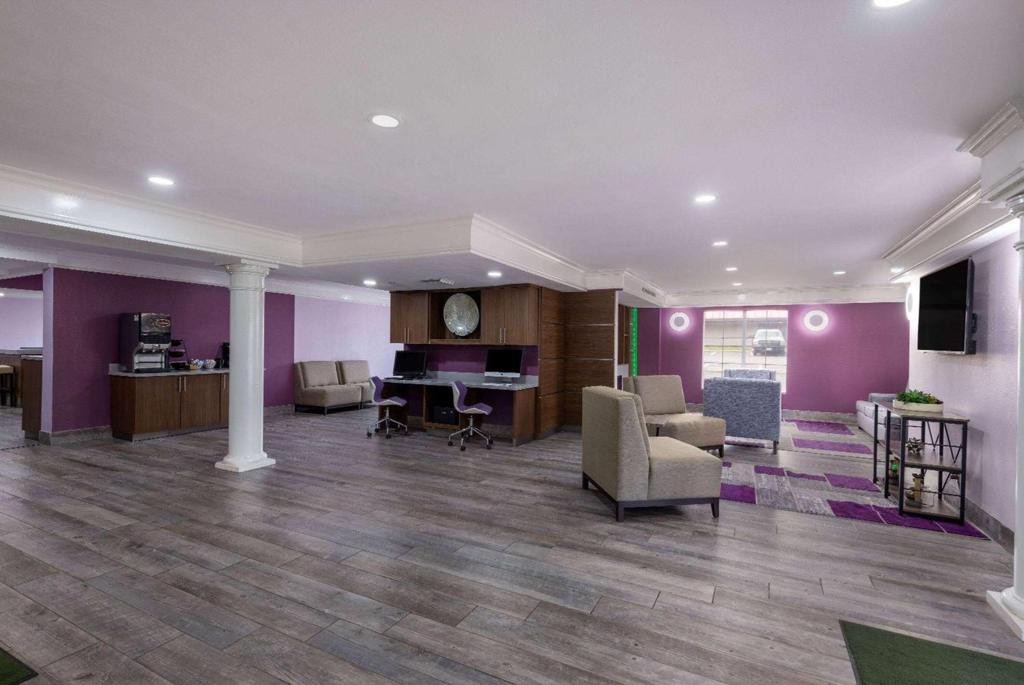 La Quinta Inn By Wyndham Kansas City Lenexa Zewnętrze zdjęcie